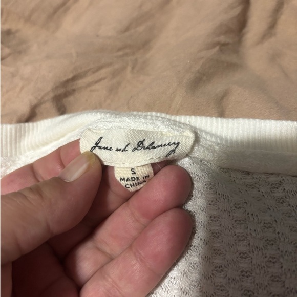 🛍Bundle sale🛍Jane and Delancey white henley Long Sleeve Top small - Picture 8 of 10